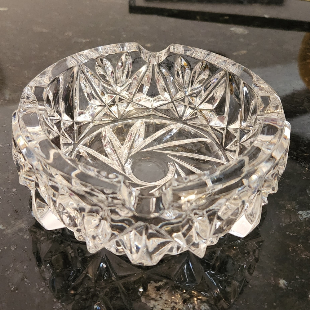 Copy American Brilliant Leaded Crystal Cut Glass 6" Ashtray Vintage